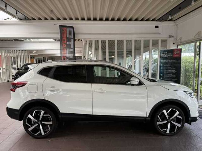 Nissan Qashqai 1.3 DIG-T DCT TEKNA