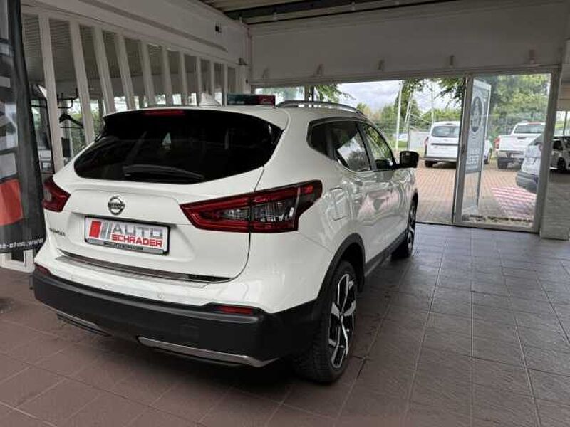 Nissan Qashqai 1.3 DIG-T DCT TEKNA