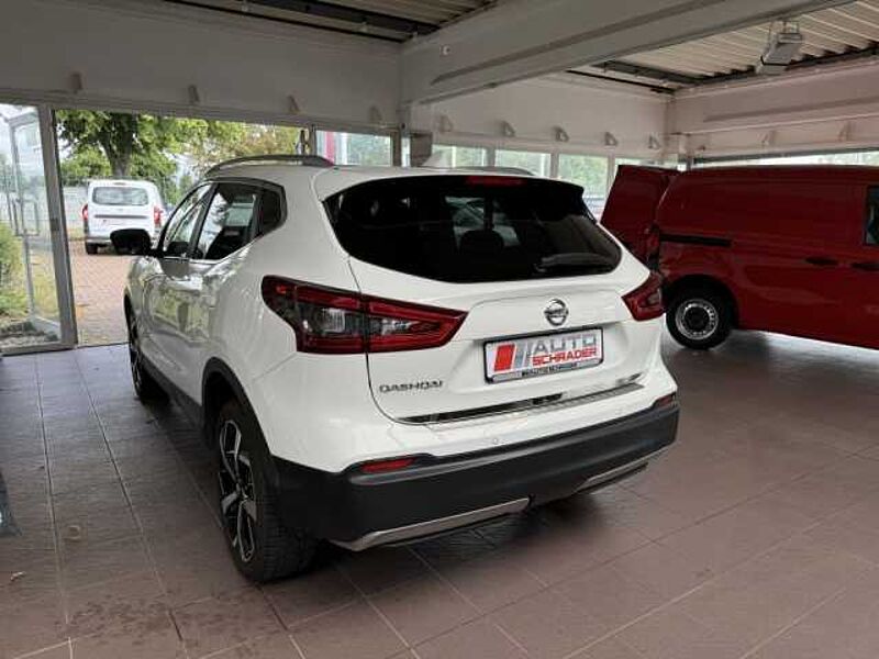 Nissan Qashqai 1.3 DIG-T DCT TEKNA