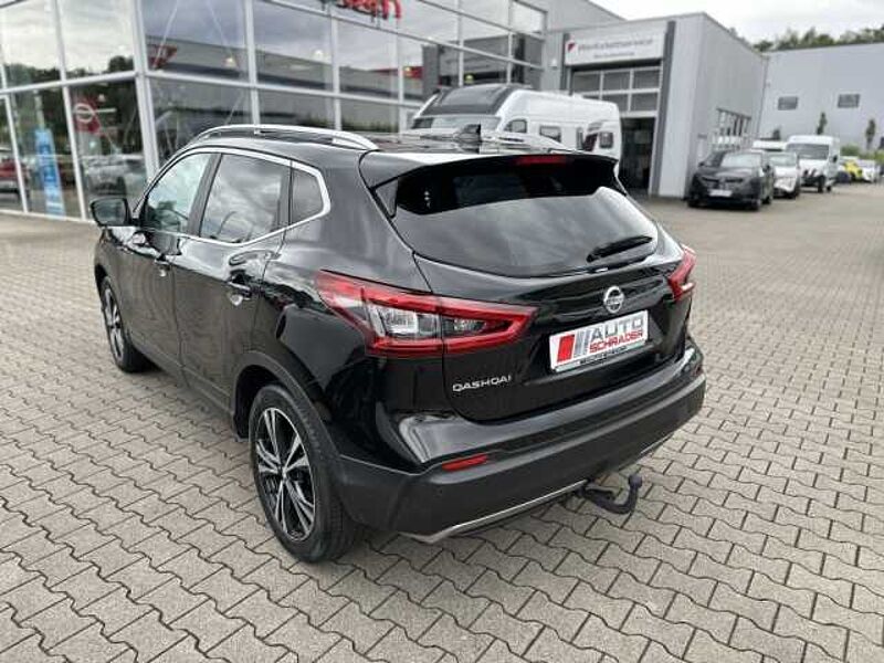 Nissan Qashqai 1.2 DIG-T N-Connecta PGD/NAVI/SHZ/LM