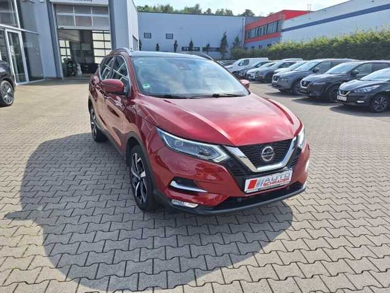 Nissan Qashqai 1.3 DIG-T TEKNA  PGD/LED/NAVI/KAMERAS/LM