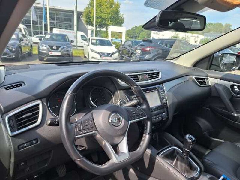 Nissan Qashqai 1.3 DIG-T TEKNA  PGD/LED/NAVI/KAMERAS/LM