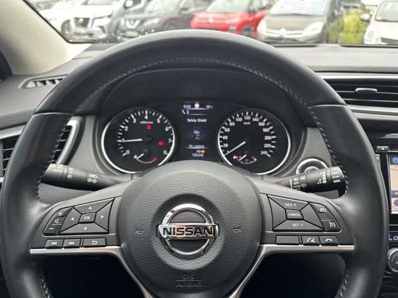 Nissan Qashqai 1.2 DIG-T N-Connecta NAVI/360°KAMERA/SHZ